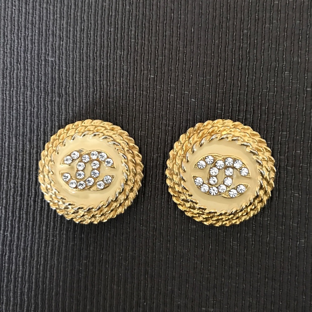 AUTHENTIC Chanel crystal CC & gold clip on earring